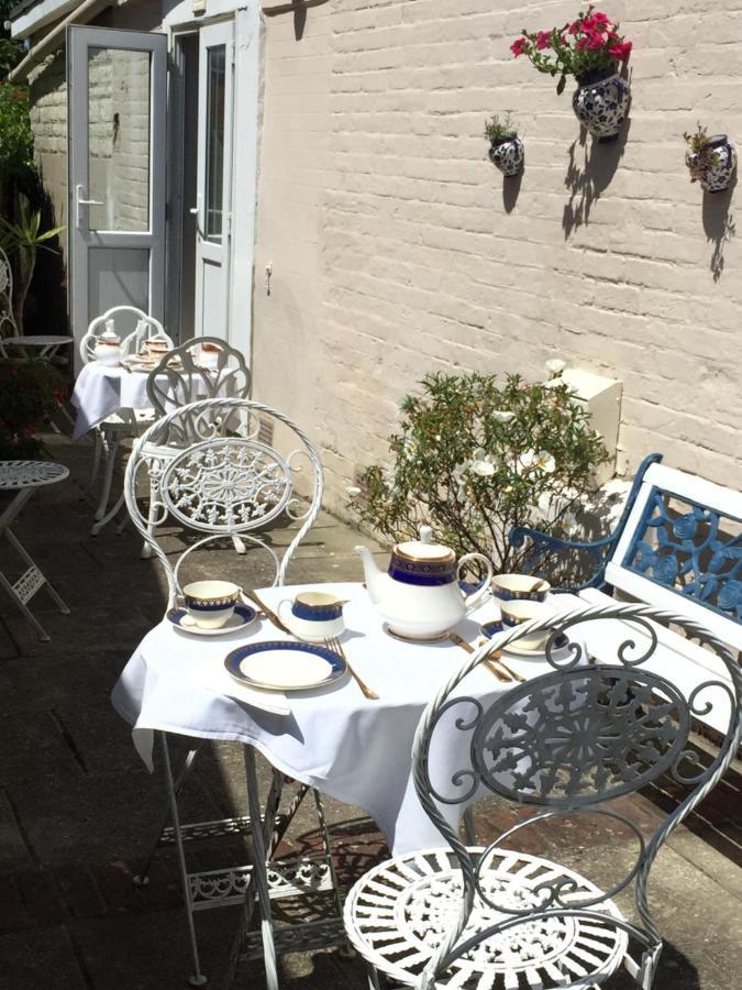 St. Georges House Bed & Breakfast Shanklin Exterior photo